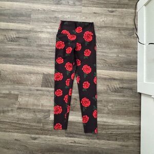 NEW, but missing tags - Beach Riot - Piper Legging - Red Rose - Size S